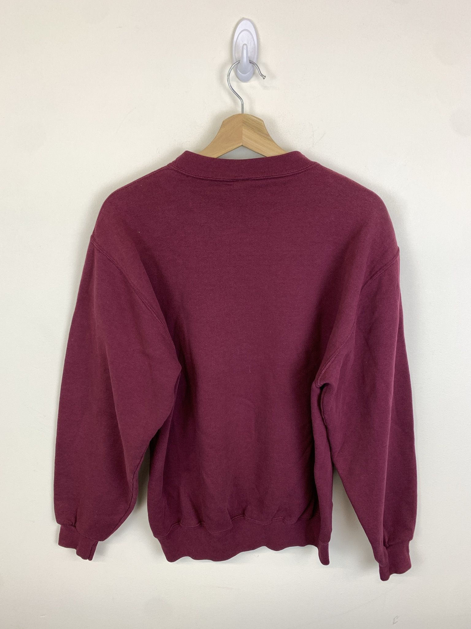 Vintage Vintage Crewneck Maroon Russel Athletic Blank Pullover Size M Size US M / EU 48-50 / 2 - 6 Thumbnail