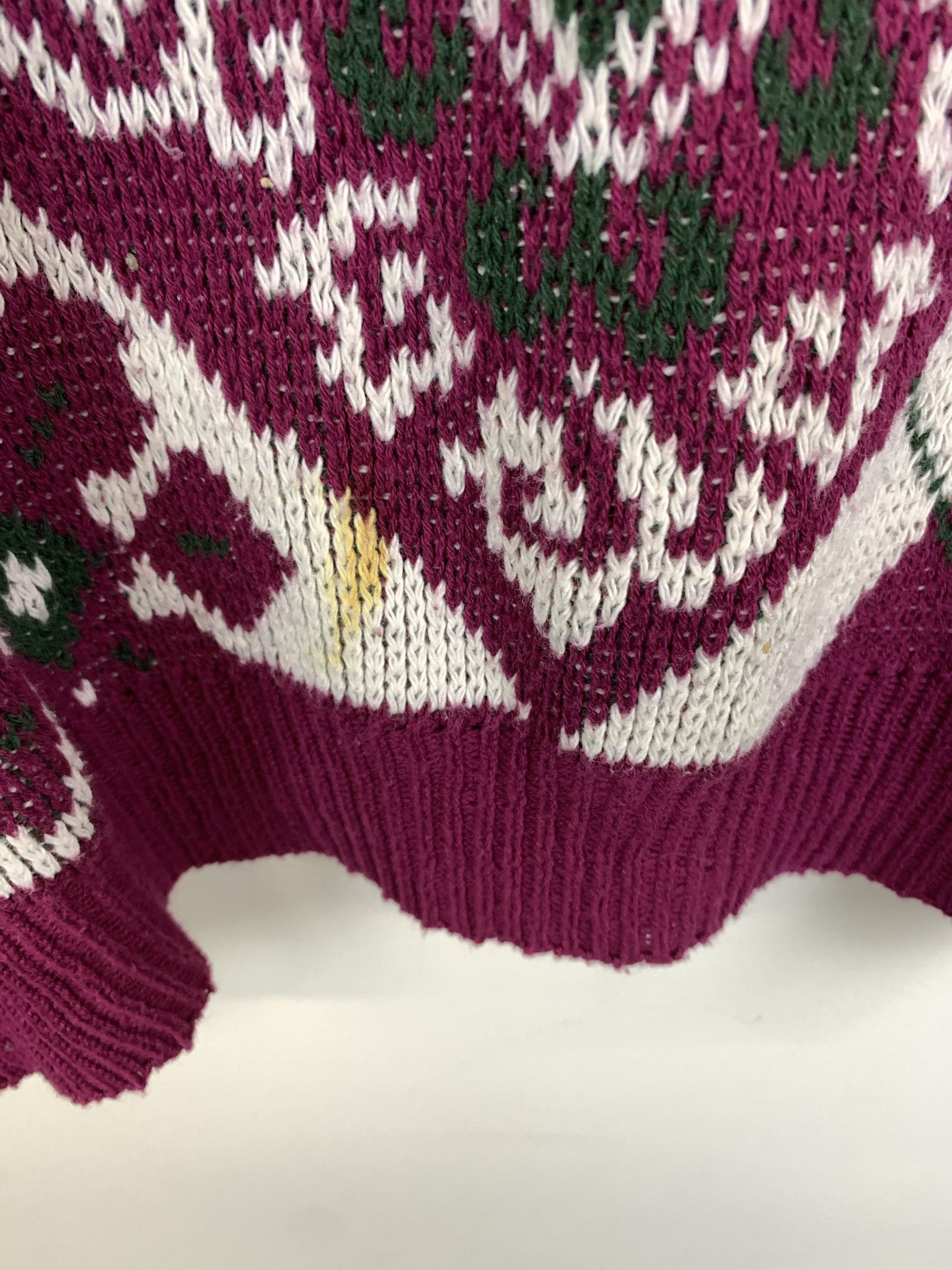 Vintage Vintage Fucshia Argyle Pattern 1990s Cableknit Sweater Size L Size US L / EU 52-54 / 3 - 3 Thumbnail