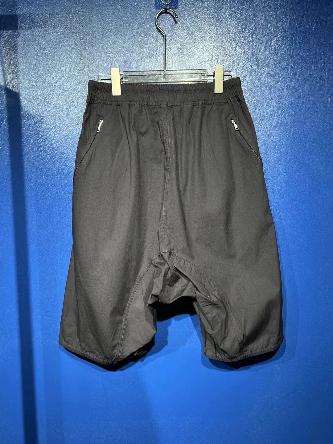 Rick Owens Rick Owens main line gap shorts -DMC Size US 38 / EU 54 - 2 Thumbnail