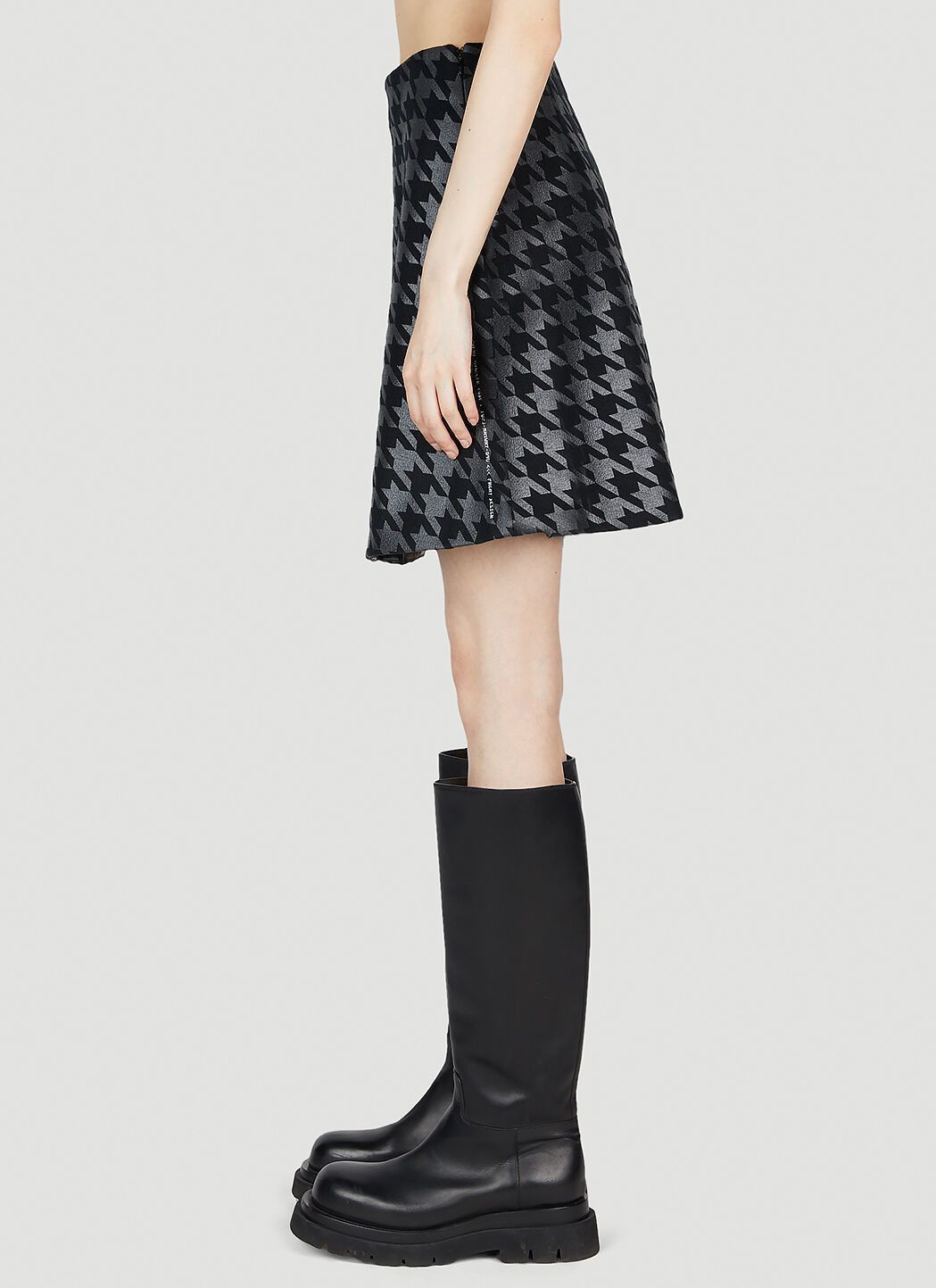 Moncler Houndstooth Mini Skirt Size 26" / US 2 / IT 38 - 3 Thumbnail