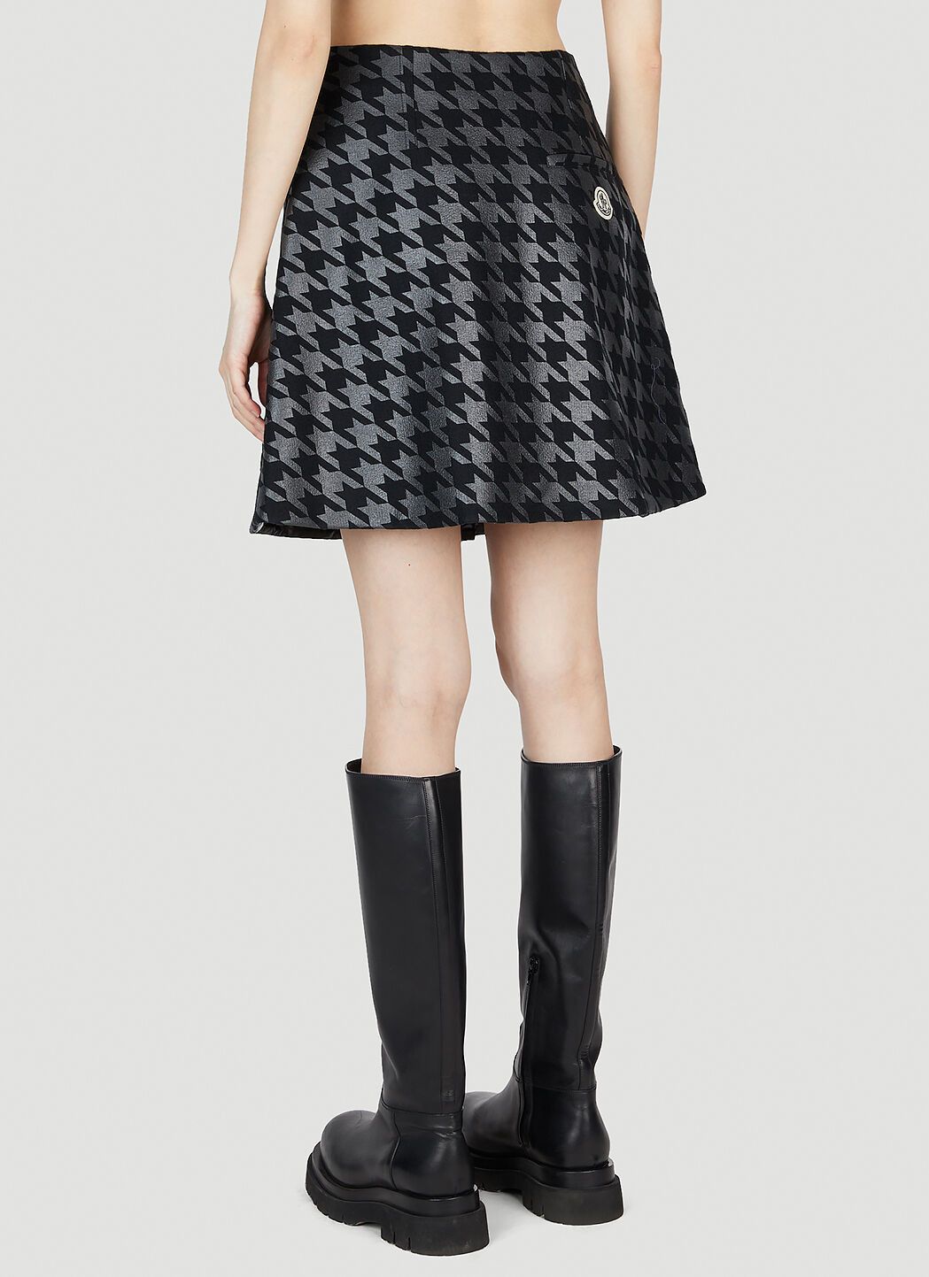 Moncler Houndstooth Mini Skirt Size 26" / US 2 / IT 38 - 4 Thumbnail