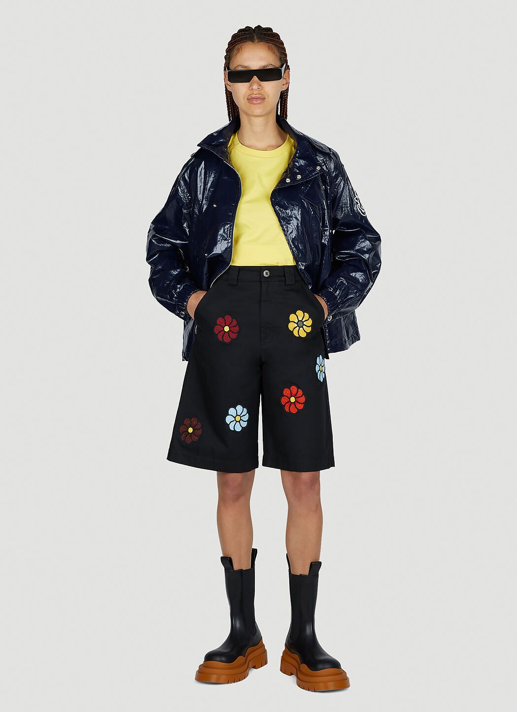 Moncler Floral Bermuda Shorts Size 27" / US 4 / IT 40 - 2 Thumbnail