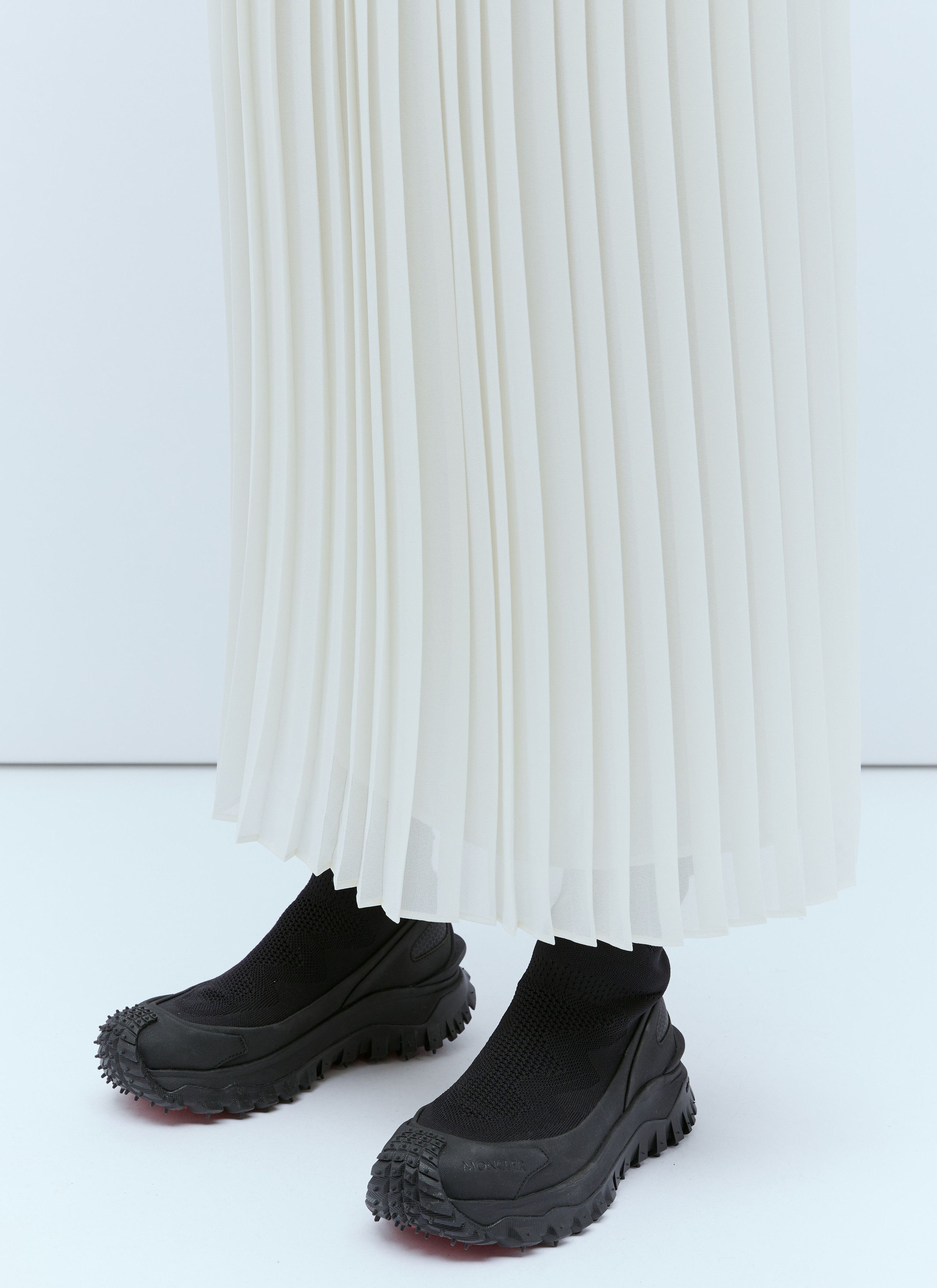 Moncler Pleated Skirt Size 27" / US 4 / IT 40 - 5 Thumbnail