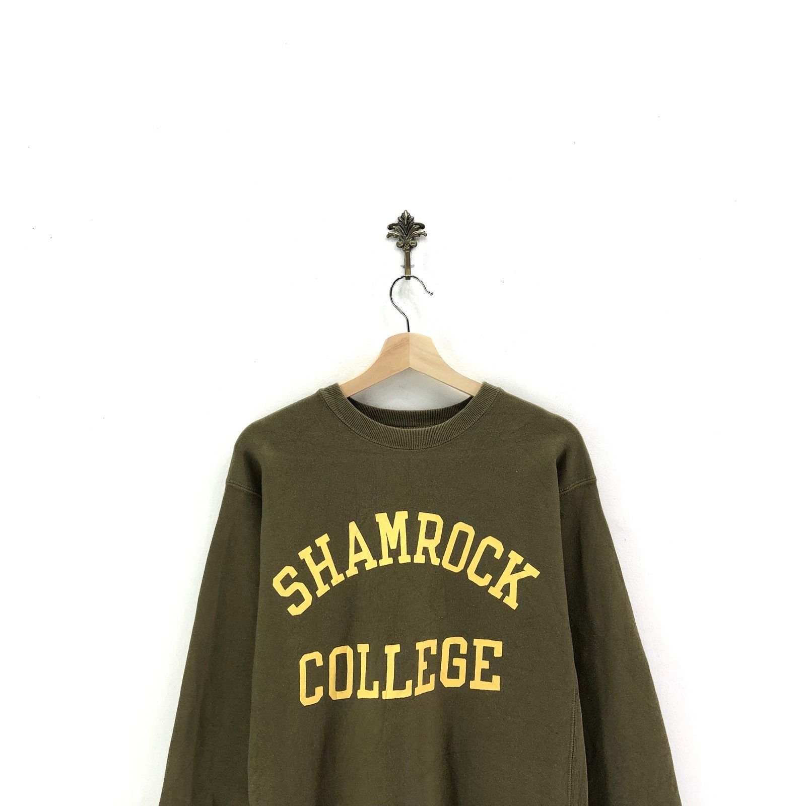 Vintage Vintage Shamrock College Crewneck Sweatshirt Size US M / EU 48-50 / 2 - 3 Thumbnail