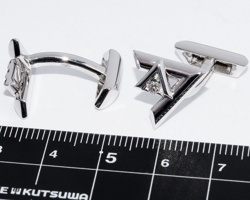 Louis Vuitton Louis Vuitton Louis Vuitton LV Volt One Au750 White Gold Cufflinks Metal Cufflinks Q97163 Size ONE SIZE - 2 Thumbnail