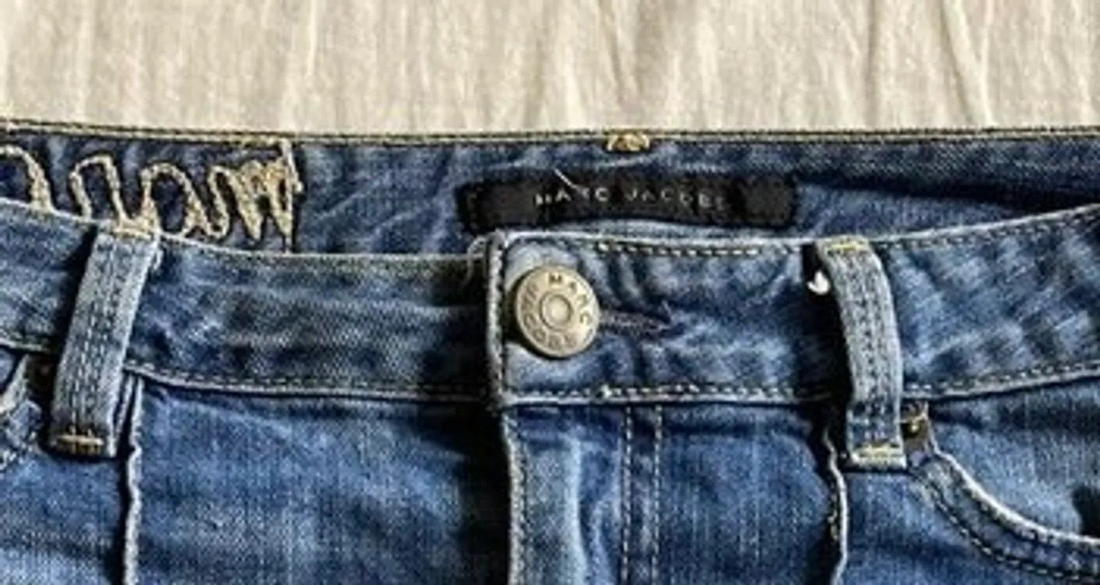 Marc Jacobs Marc Jacobs Skirt Size 24" / US 00 / IT 34 - 2 Thumbnail