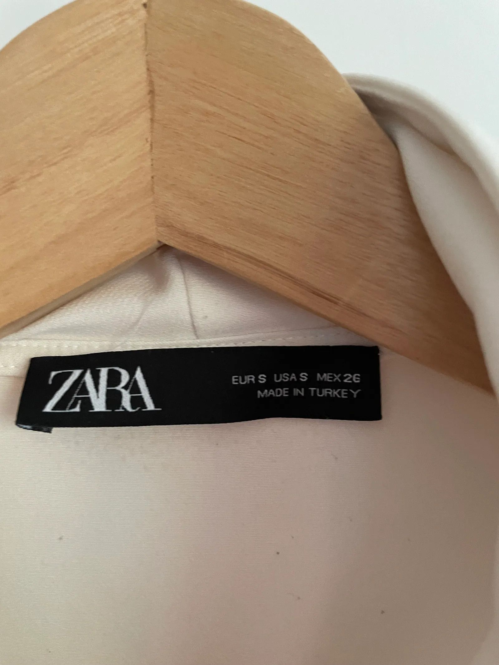 Zara Zara Sweater Size S / US 4 / IT 40 - 2 Thumbnail