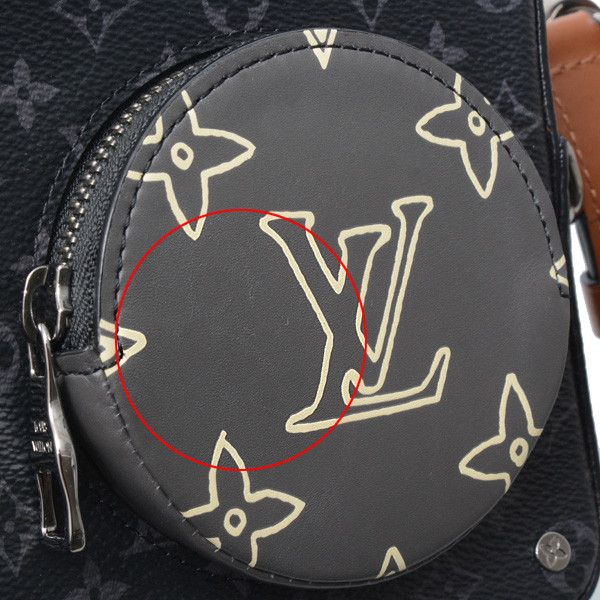 Louis Vuitton Louis Vuitton Louis Vuitton Monogram Eclipse Volga On Strap Shoulder Bag M69688 Canvas Crossbody Bag M69688 in Great Condition Size ONE SIZE - 6 Thumbnail