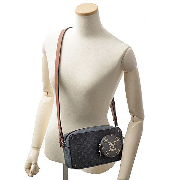 Louis Vuitton Louis Vuitton Louis Vuitton Monogram Eclipse Volga On Strap Shoulder Bag M69688 Canvas Crossbody Bag M69688 in Great Condition Size ONE SIZE - 4 Thumbnail