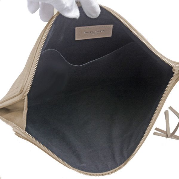 Balenciaga Balenciaga Balenciaga Leather Clutch Bag 443522 Leather Clutch Bag 443522 in Great Condition Size ONE SIZE - 4 Thumbnail