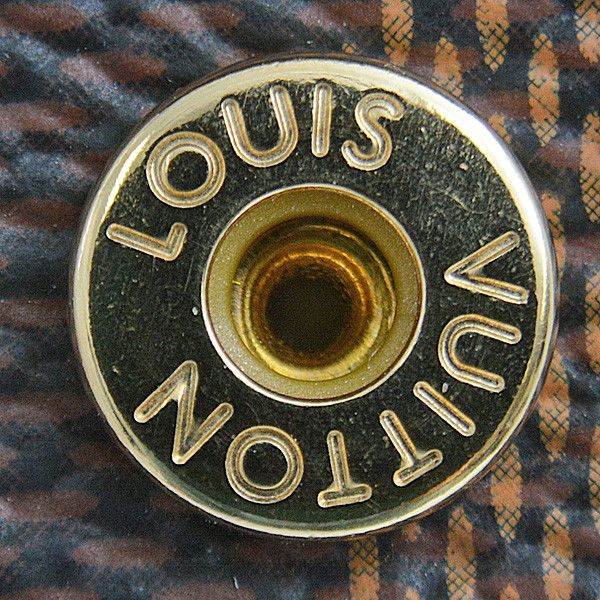 Louis Vuitton Louis Vuitton Louis Vuitton Damier Ebene 6 Key Holder N62630 Canvas Key Holder N62630 in Great Condition Size ONE SIZE - 6 Thumbnail