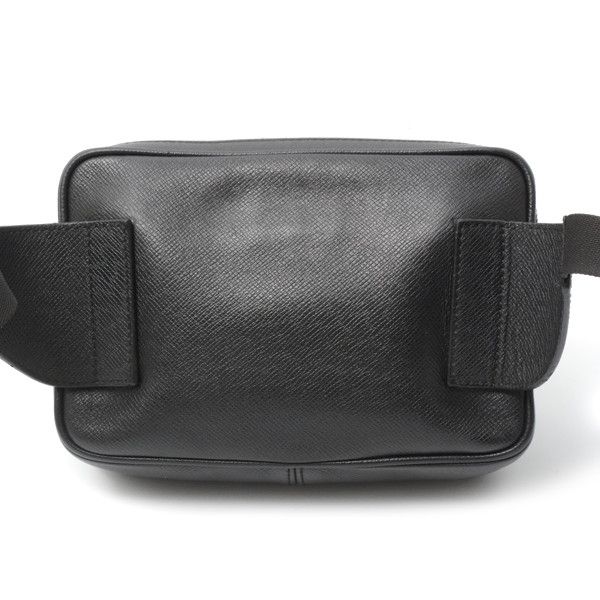 Louis Vuitton Louis Vuitton Louis Vuitton Men's Taiga Outdoor Bum Bag M33438 Canvas Belt Bag M33438 in Very Good Condition Size ONE SIZE - 2 Thumbnail