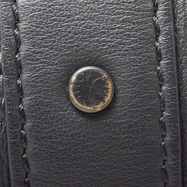 Louis Vuitton Louis Vuitton Louis Vuitton Monogram Seal Leather Shoulder Bag M57955 Canvas Crossbody Bag M57955 in Great Condition Size ONE SIZE - 5 Thumbnail