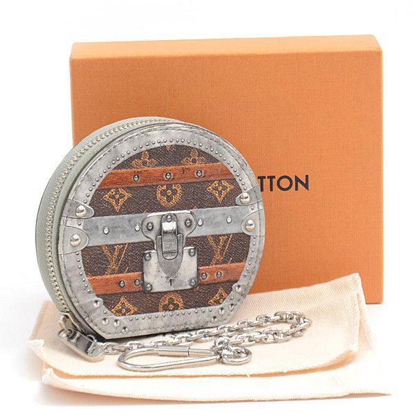 Louis Vuitton Louis Vuitton Louis Vuitton Monogram Canvas Micro Boite Chapeau Coin Case M63596 Canvas Coin Case M63596 in Great Condition Size ONE SIZE - 10 Thumbnail