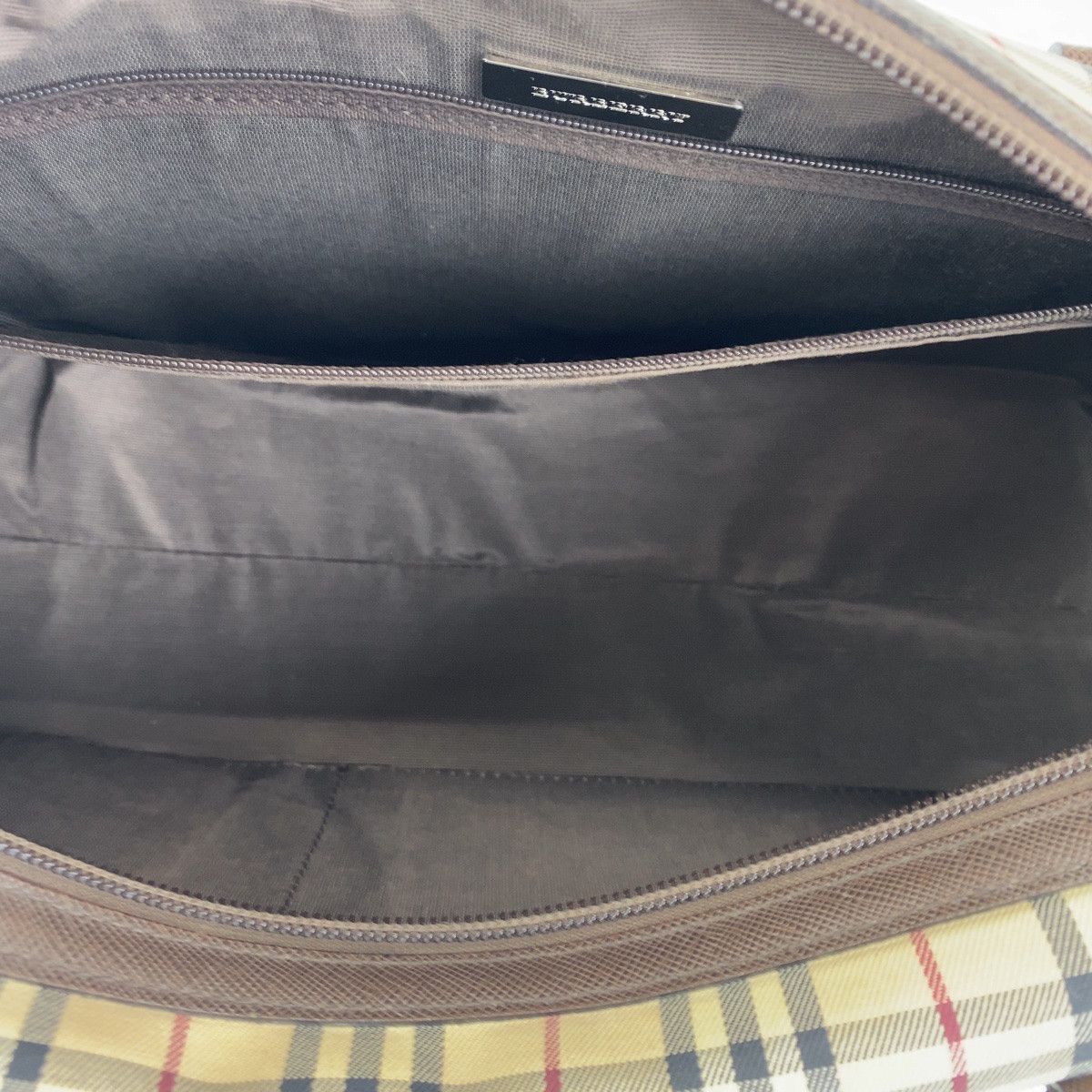 Burberry Burberry Burberry Brown Canvas Handbag Tote Bag Canvas Tote Bag in Very Good Condition Size ONE SIZE - 7 Thumbnail
