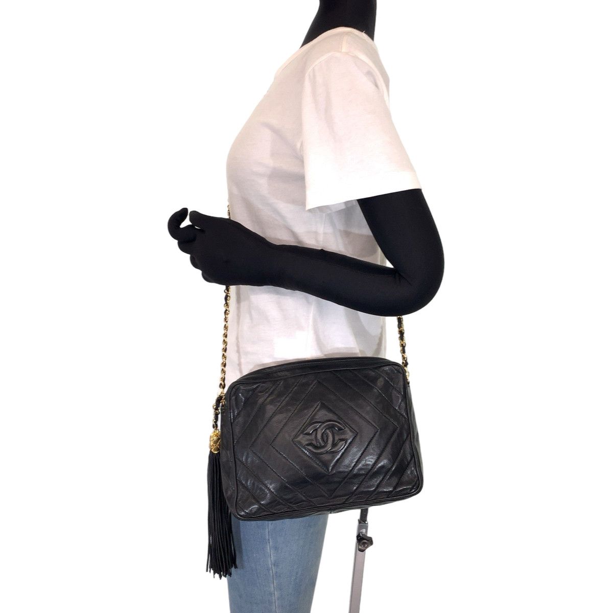 Chanel Chanel Chanel Vintage Lambskin Diamond Stitch Tassel Fringe Crossbody Bag Leather Crossbody Bag in Very Good Condition Size ONE SIZE - 6 Thumbnail