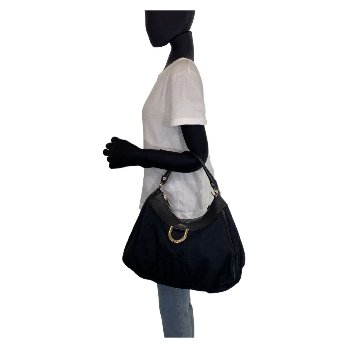 Gucci Gucci Gucci GG Canvas Abbey Shoulder Bag 189833 Canvas Shoulder Bag 189833 in Great Condition Size ONE SIZE - 5 Thumbnail