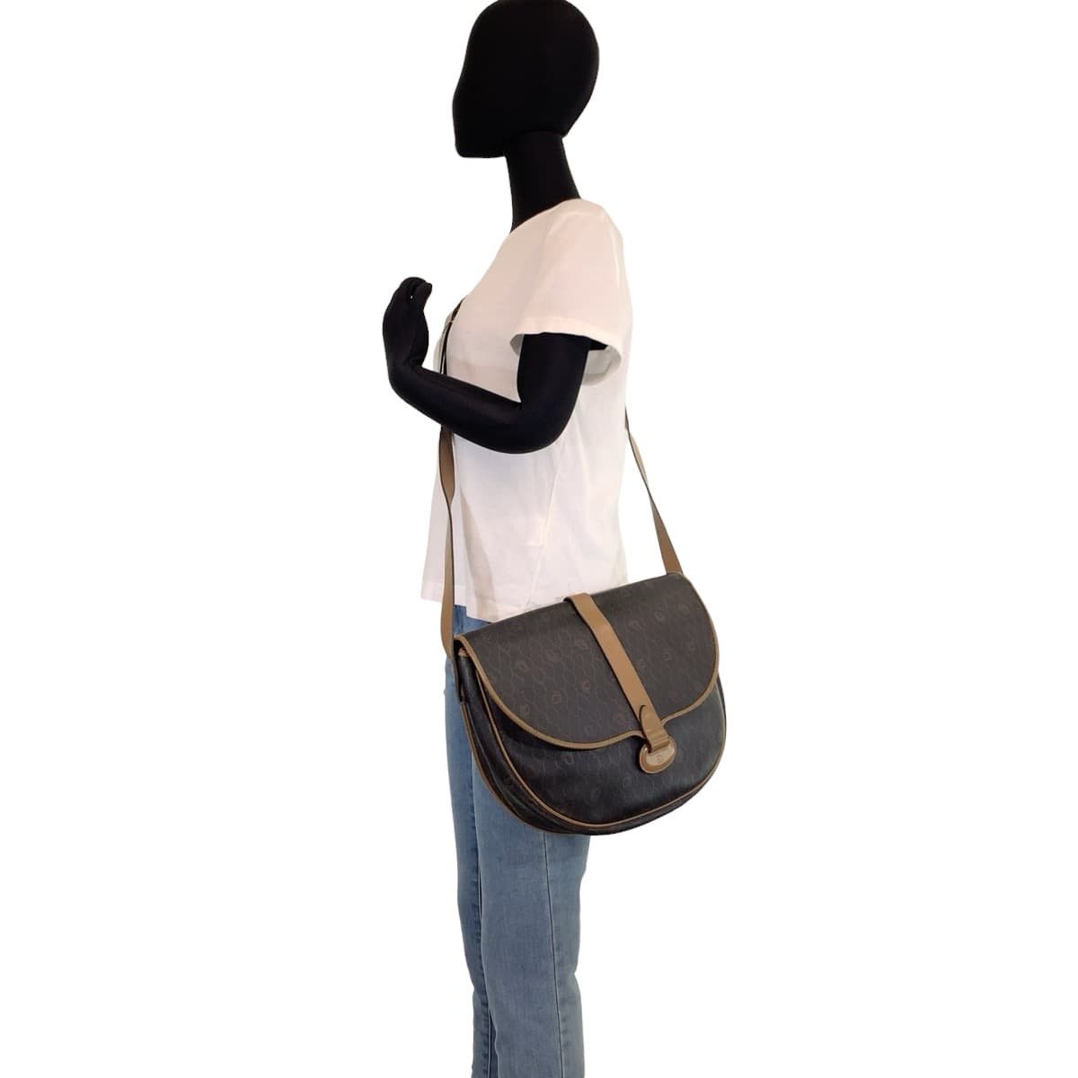 Dior Dior Dior Vintage Honeycomb Pattern Leather Shoulder Bag Leather Shoulder Bag in Very Good Condition Size ONE SIZE - 7 Thumbnail