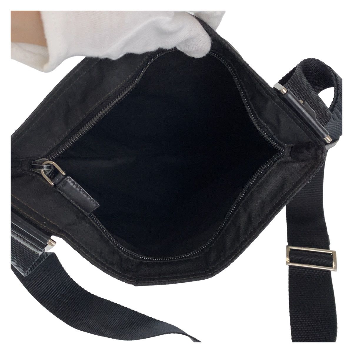 Prada Prada Prada Nylon Tessuto Triangle Logo Plate Shoulder Bag Canvas Crossbody Bag 405735 in Very Good Condition Size ONE SIZE - 4 Thumbnail