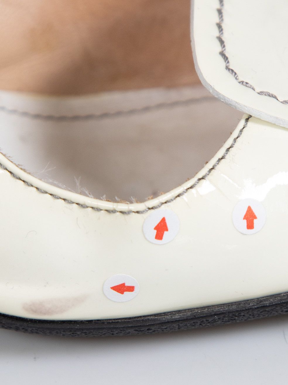 Tod's Ecru Patent T Buckle Detail Slingback Pumps Size US 8 / IT 38 - 10 Thumbnail