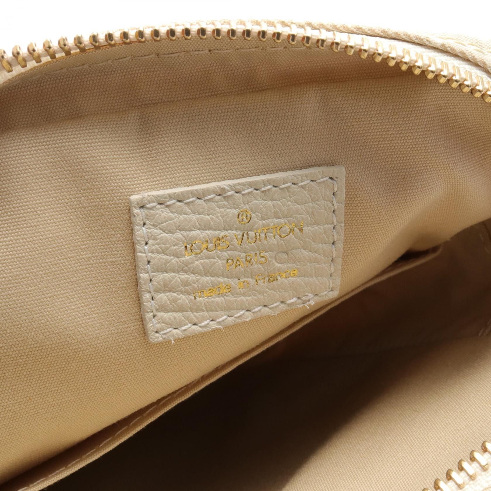 Louis Vuitton Louis Vuitton Danube Shoulder Bag Canvas Shoulder Bag M95318 in Very Good Condition Size ONE SIZE - 4 Thumbnail