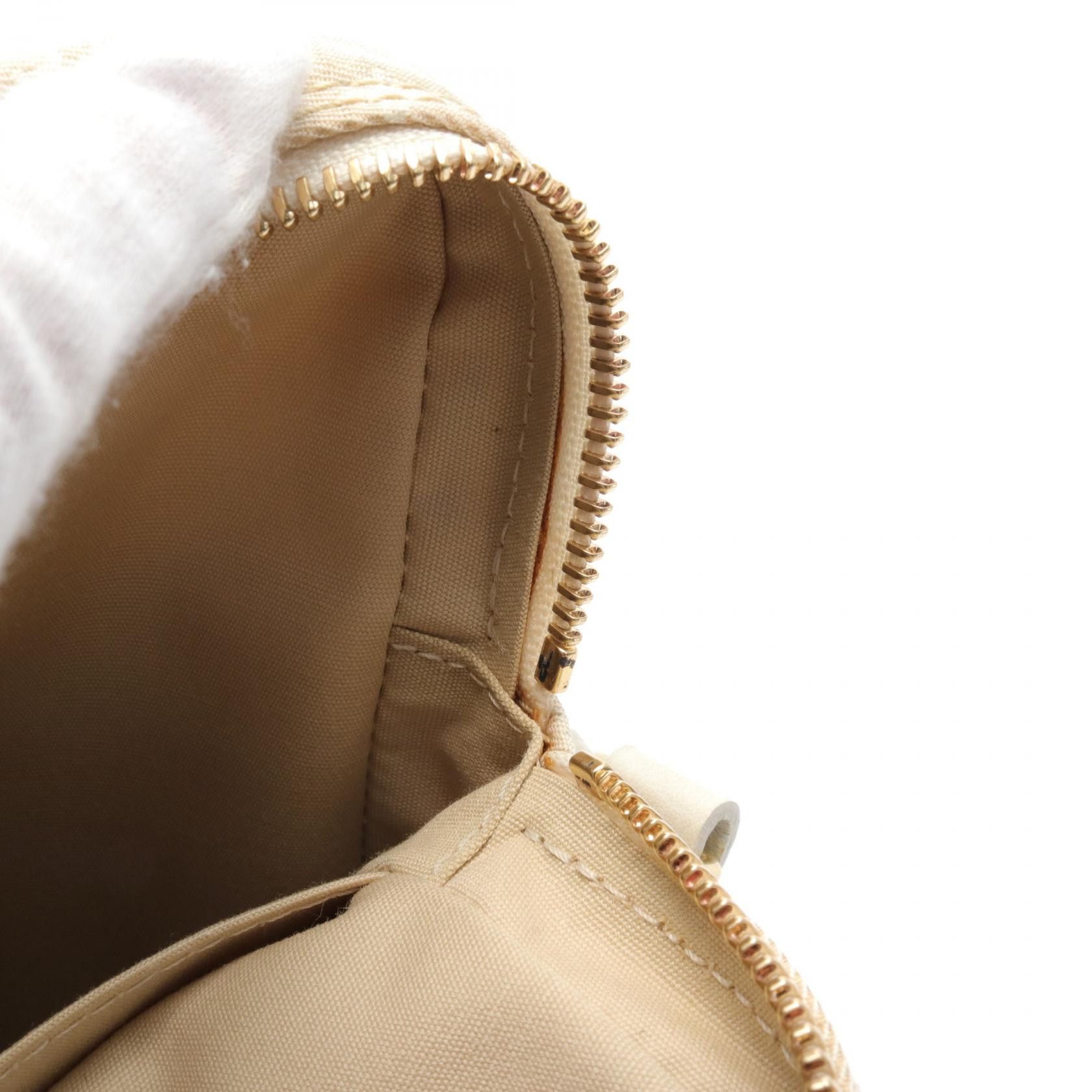 Louis Vuitton Louis Vuitton Danube Shoulder Bag Canvas Shoulder Bag M95318 in Very Good Condition Size ONE SIZE - 5 Thumbnail