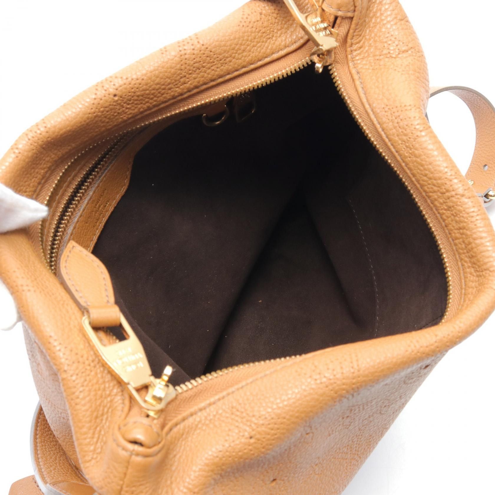 Louis Vuitton Louis Vuitton Selene PM Shoulder Bag Leather Shoulder Bag M94212 in Very Good Condition Size ONE SIZE - 3 Thumbnail