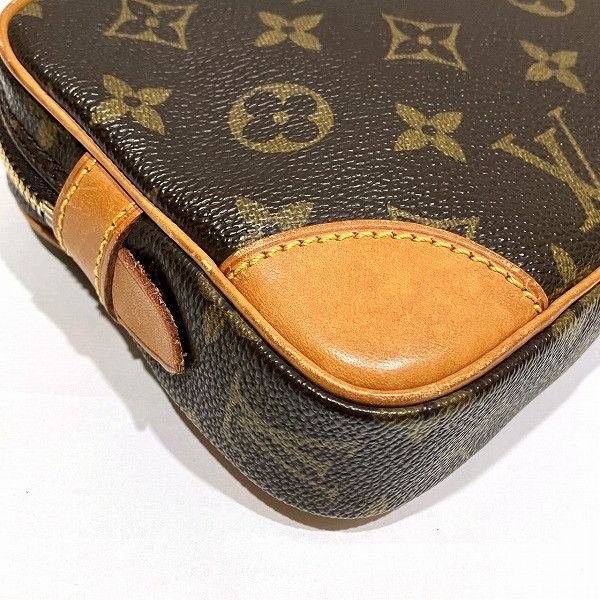 Louis Vuitton Louis Vuitton Louis Vuitton Monogram Marly Dragonne PM Clutch Bag M51827 Canvas Clutch Bag M51827 in Good Condition Size ONE SIZE - 4 Thumbnail