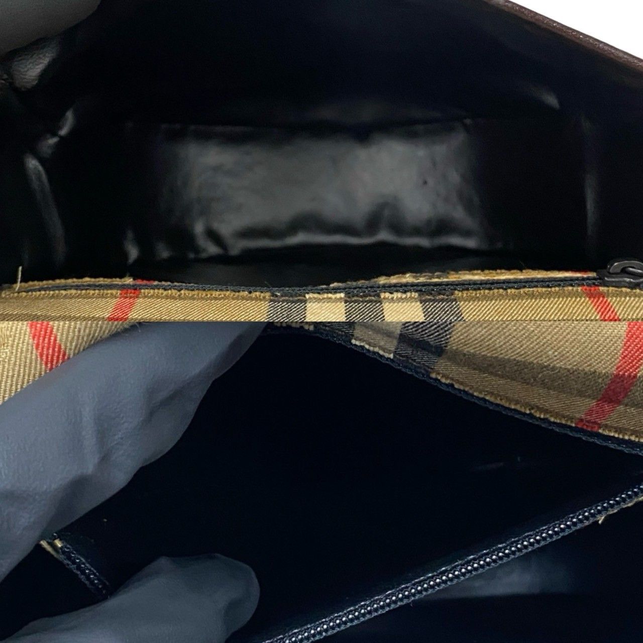 Burberry Burberry Haymarket Check Crossbody Bag Canvas Crossbody Bag in Very Good Condition Size ONE SIZE - 9 Thumbnail