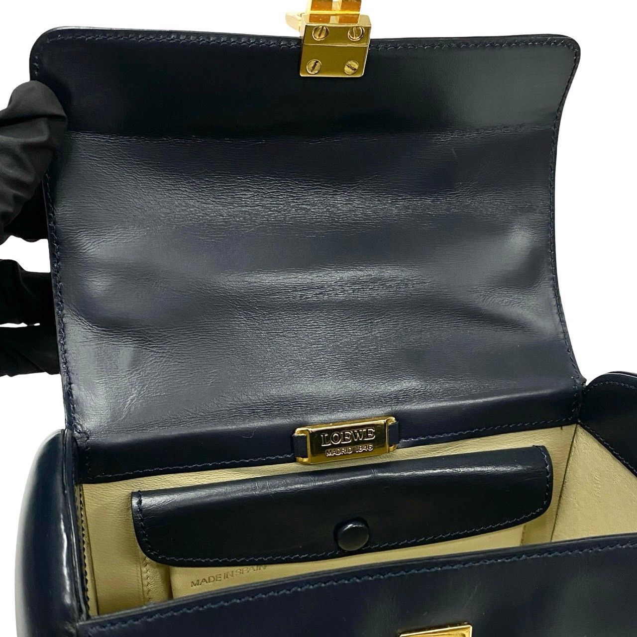 Loewe Loewe Anagram Mini Boston Bag Leather Handbag in Very Good Condition Size ONE SIZE - 7 Thumbnail