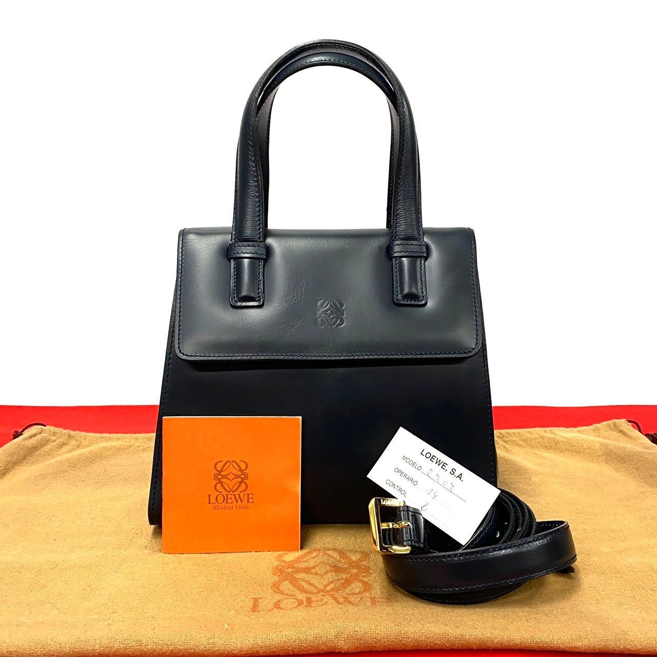 Loewe Loewe Anagram Handle Bag Leather Crossbody Bag in Very Good Condition Size ONE SIZE - 10 Thumbnail
