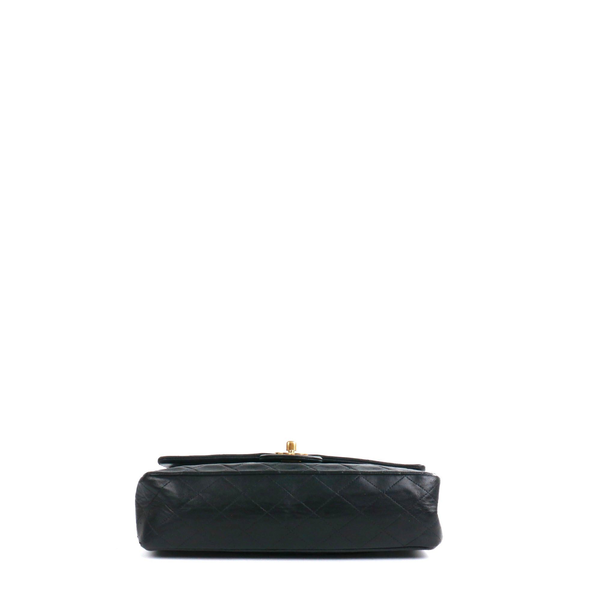 Chanel CHANEL - Timeless/Classique medium Chanel double flap handbag in vintage black quilted leather Size ONE SIZE - 4 Thumbnail