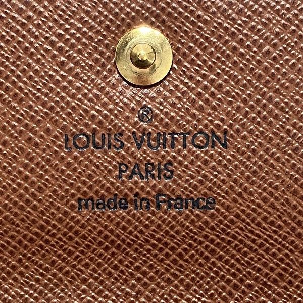 Louis Vuitton Louis Vuitton Louis Vuitton Monogram Key Case M62631 Canvas Key Holder M62631 in Fair Condition Size ONE SIZE - 4 Thumbnail