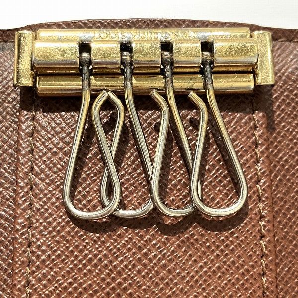 Louis Vuitton Louis Vuitton Louis Vuitton Monogram Key Case M62631 Canvas Key Holder M62631 in Fair Condition Size ONE SIZE - 5 Thumbnail