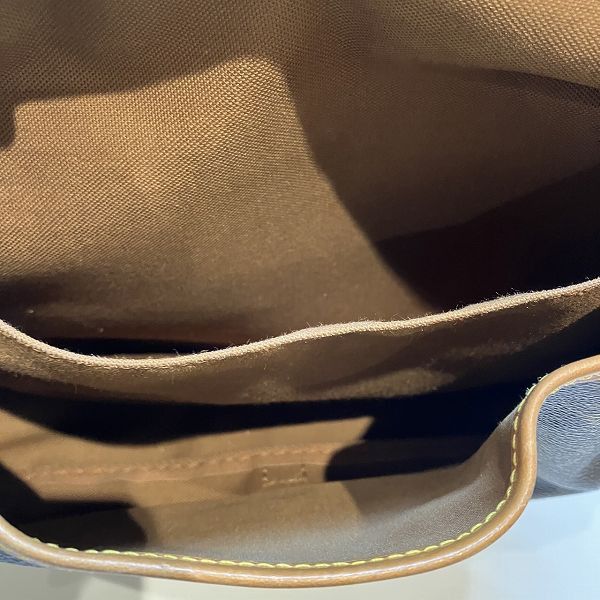 Louis Vuitton Louis Vuitton Louis Vuitton Monogram Saumur Shoulder Bag M42256 Canvas Shoulder Bag M42256 in Good Condition Size ONE SIZE - 9 Thumbnail