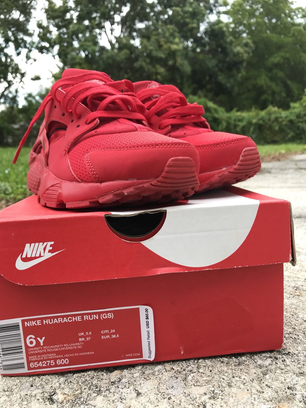 Red Nike Huarache