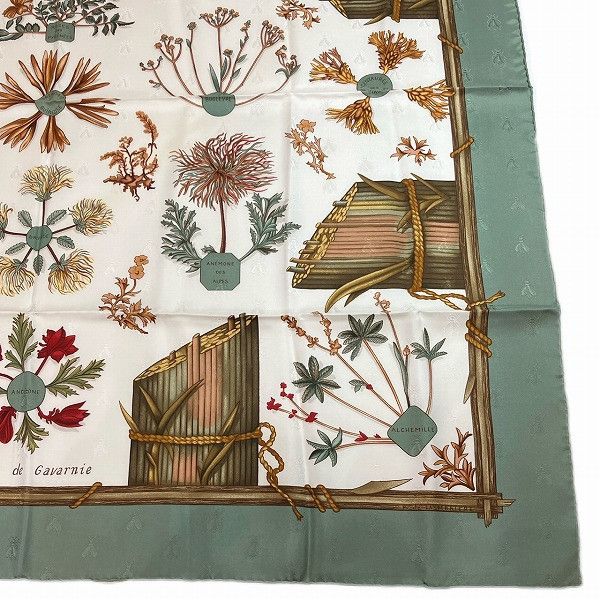 Hermes Hermes Hermes 100% Silk 90cm Carre 90 Gavarnie Pressed Flower Scarf Canvas Scarf in Great Condition Size ONE SIZE - 8 Thumbnail
