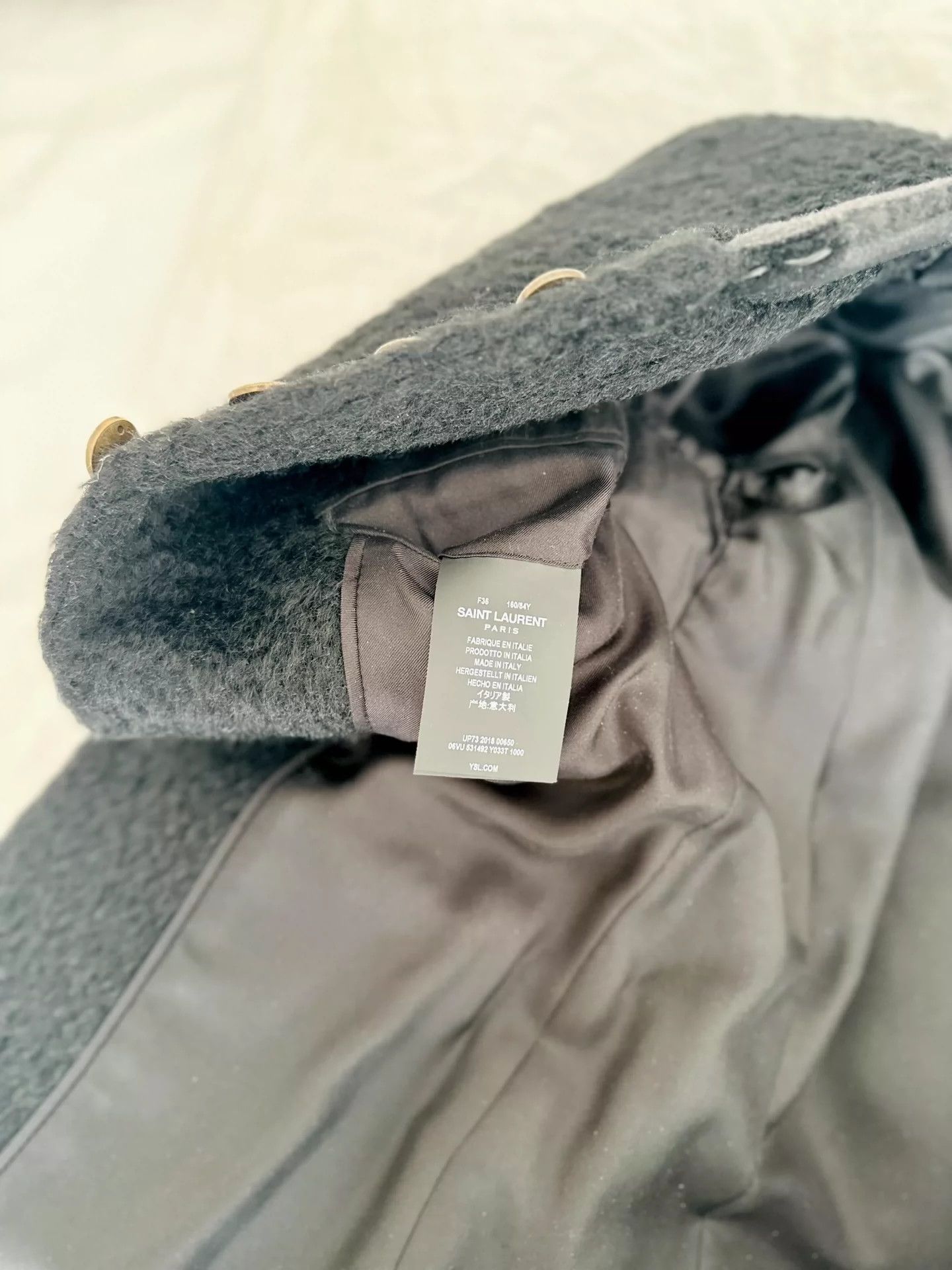 Saint Laurent Paris Saint Laurent Paris Plush coat Size US XXS / EU 40 - 3 Thumbnail