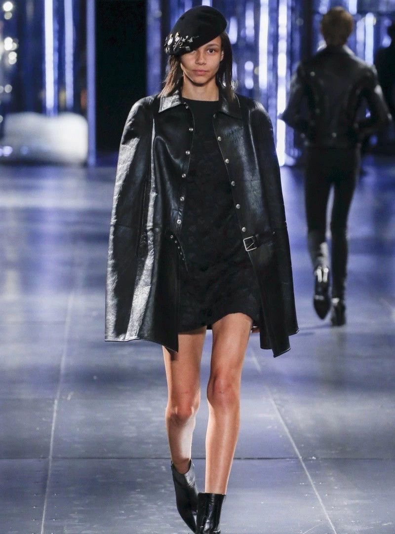 Saint Laurent Paris Saint Laurent Paris Leather coat and cloak Size US XXS / EU 40 - 2 Thumbnail