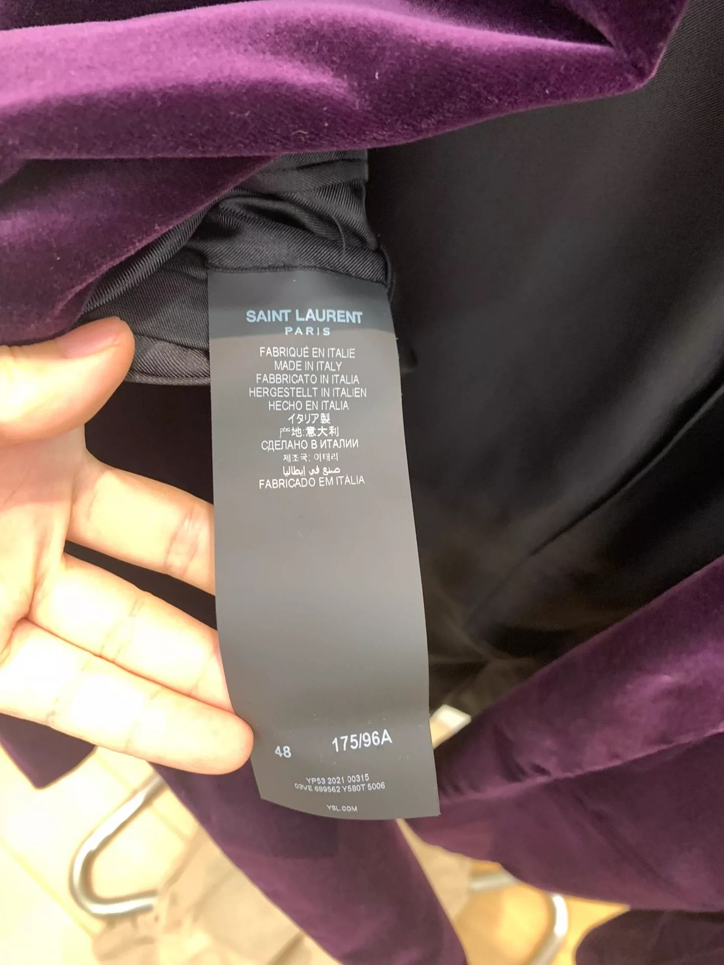 Saint Laurent Paris Saint Laurent Paris Purple velvet jacket Size US M / EU 48-50 / 2 - 4 Thumbnail