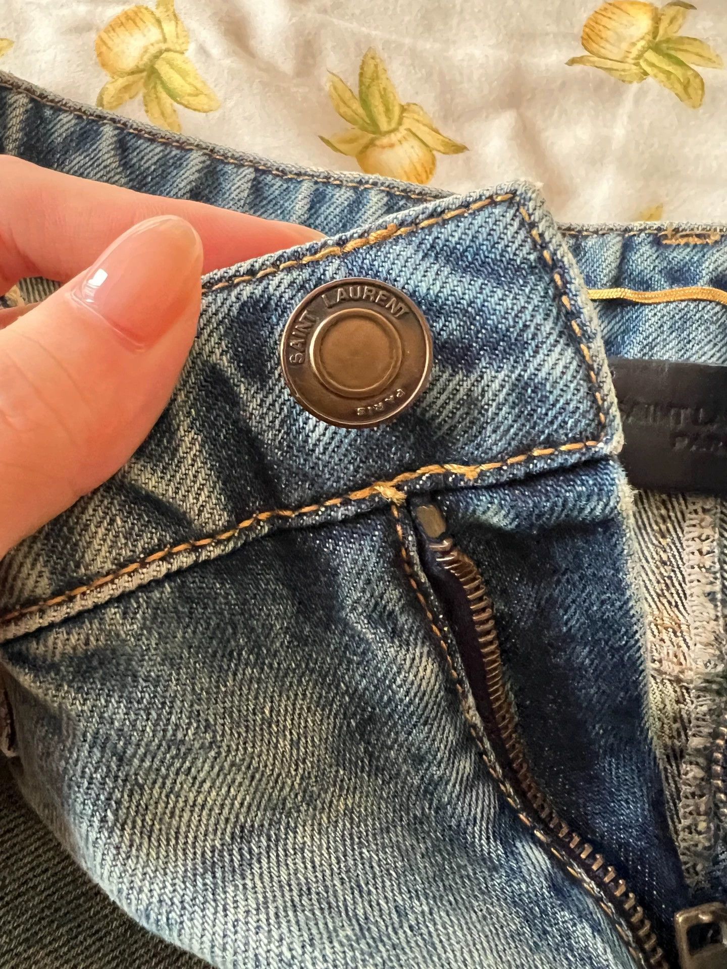Saint Laurent Paris Saint Laurent Paris Blue denim shorts Size US 26 / EU 42 - 3 Thumbnail