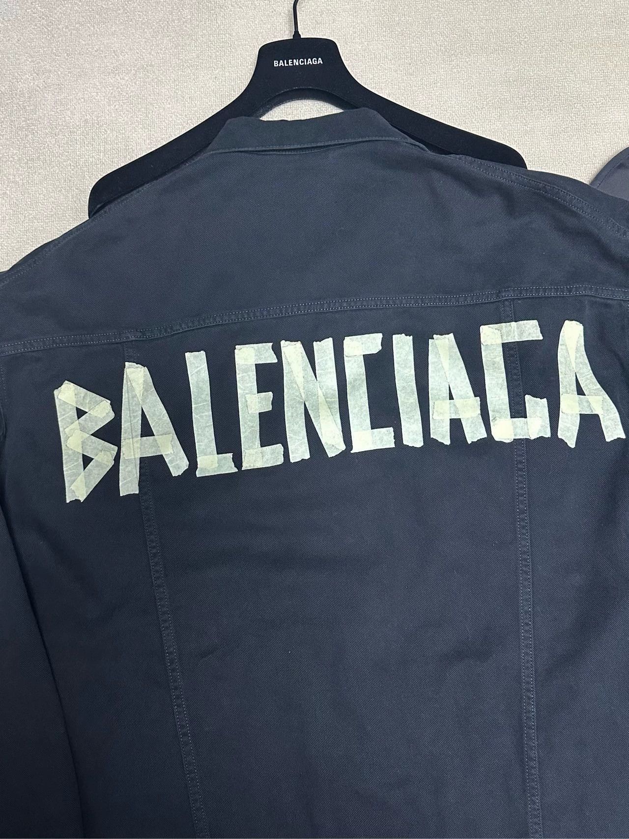 Balenciaga Balenciaga 23ss adhesive tape TAPE TYPE embossed paper logo denim jacket Size US L / EU 52-54 / 3 - 3 Thumbnail