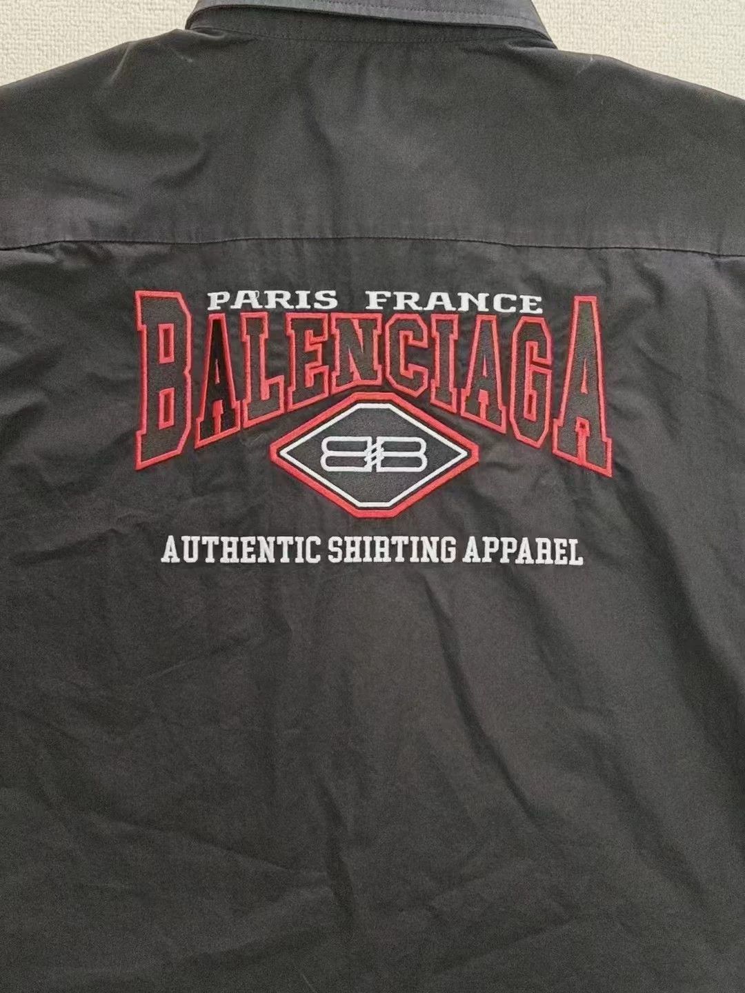 Balenciaga Balenciaga black and red embroidered Batman vintage short sleeved shirt Size US XS / EU 42 / 0 - 2 Thumbnail