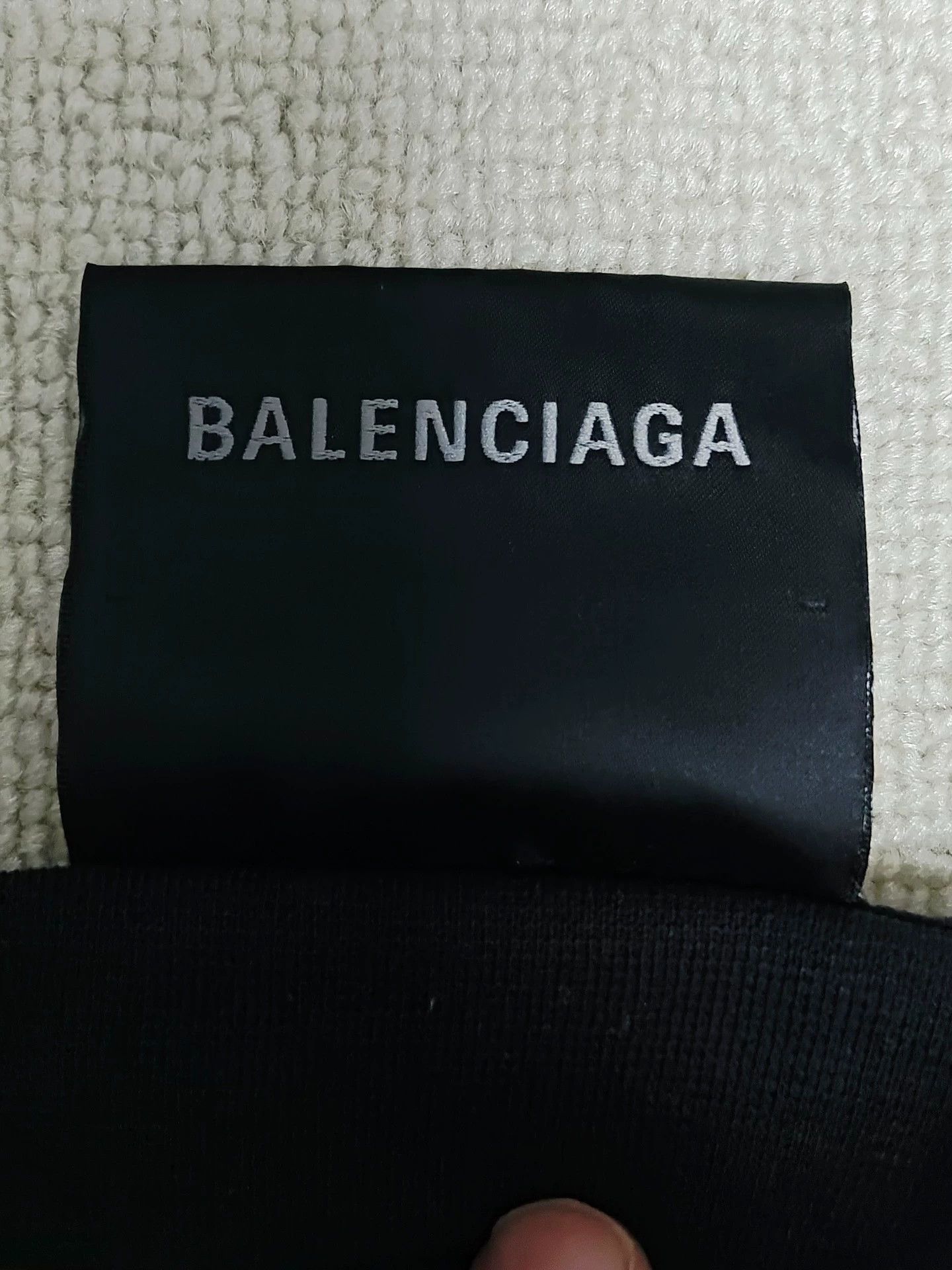 Balenciaga Balenciaga 23ss Show Phone Free STYLING TIPS Short Sleeves Size US XS / EU 42 / 0 - 5 Thumbnail