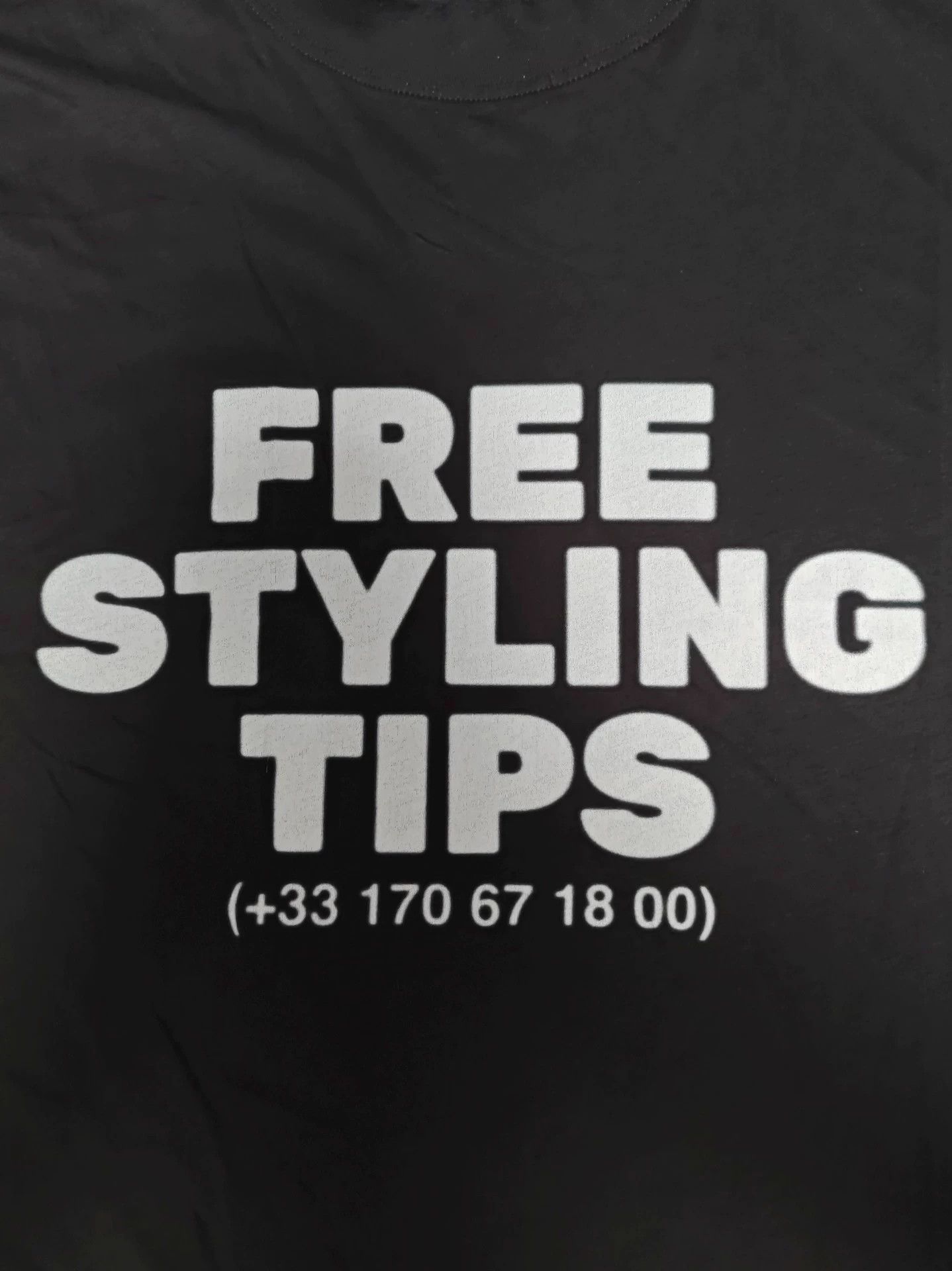Balenciaga Balenciaga 23ss Show Phone Free STYLING TIPS Short Sleeves Size US XS / EU 42 / 0 - 3 Thumbnail