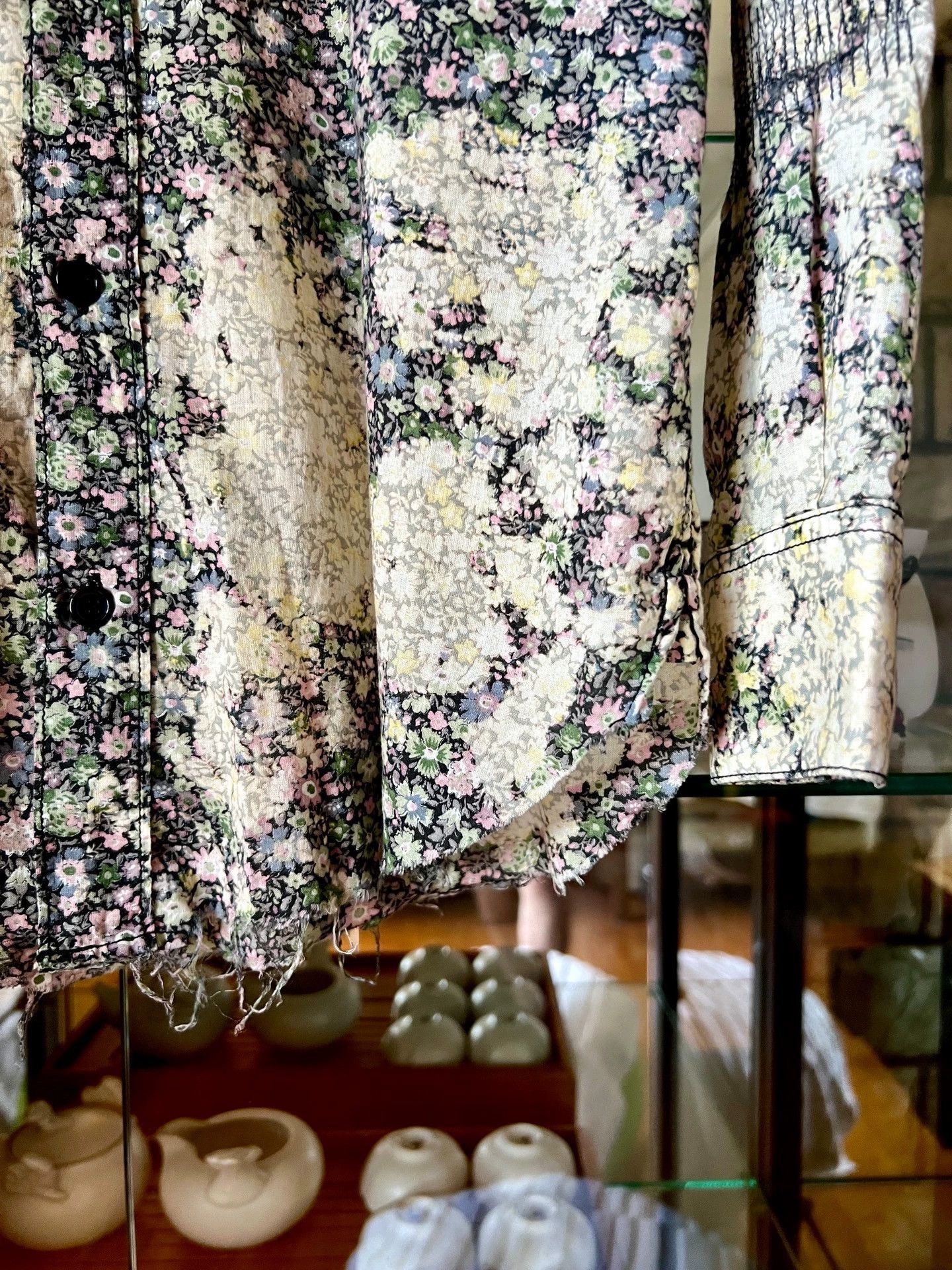 Saint Laurent Paris Saint Laurent Paris Floral fringed shirt Size US S / EU 44-46 / 1 - 5 Thumbnail