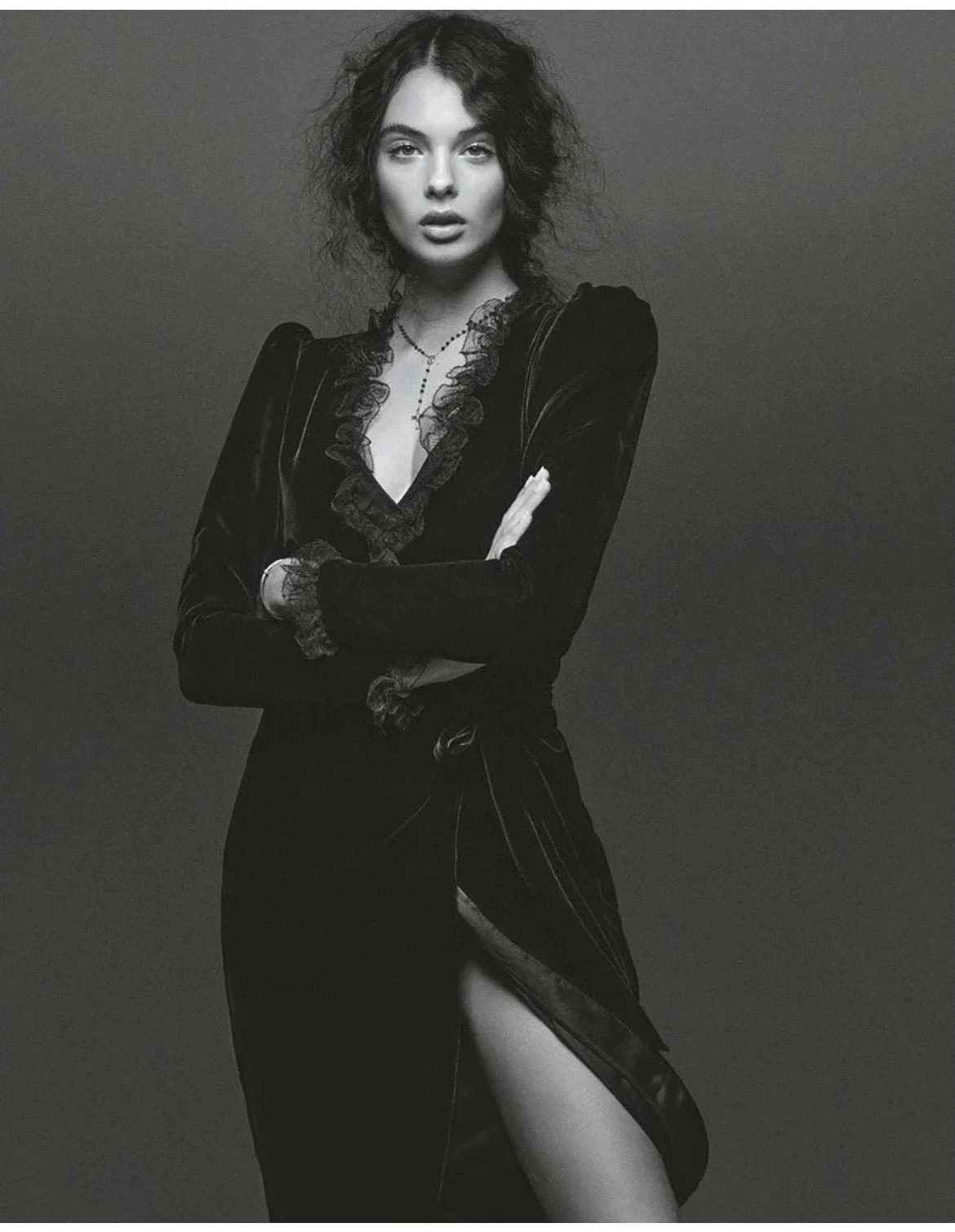 Saint Laurent Paris Saint Laurent Paris Black velvet dress Size US 34 / EU 50 - 8 Thumbnail