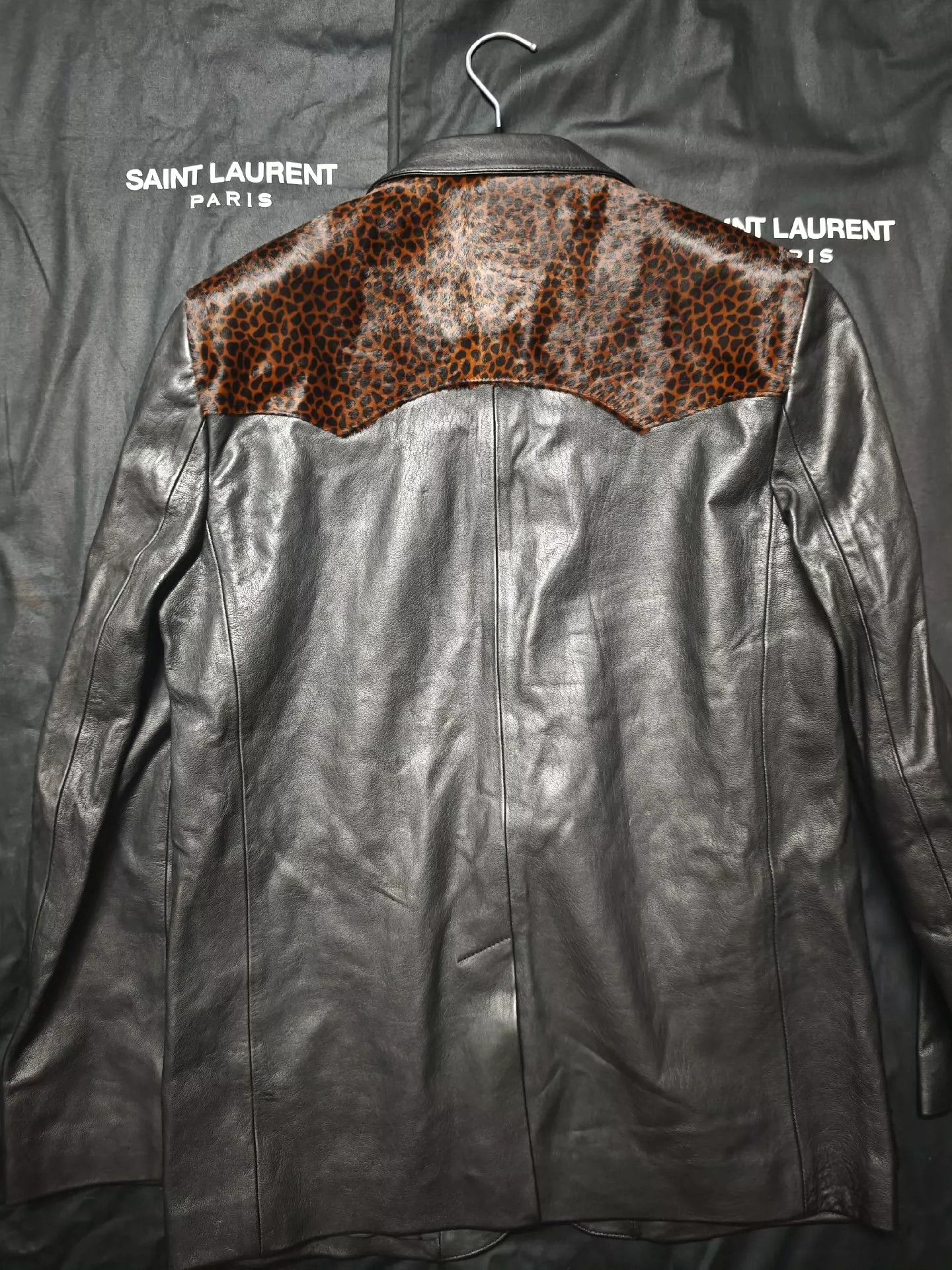 Saint Laurent Paris Saint Laurent Paris Leopard print collage suit jacket Size US M / EU 48-50 / 2 - 2 Thumbnail