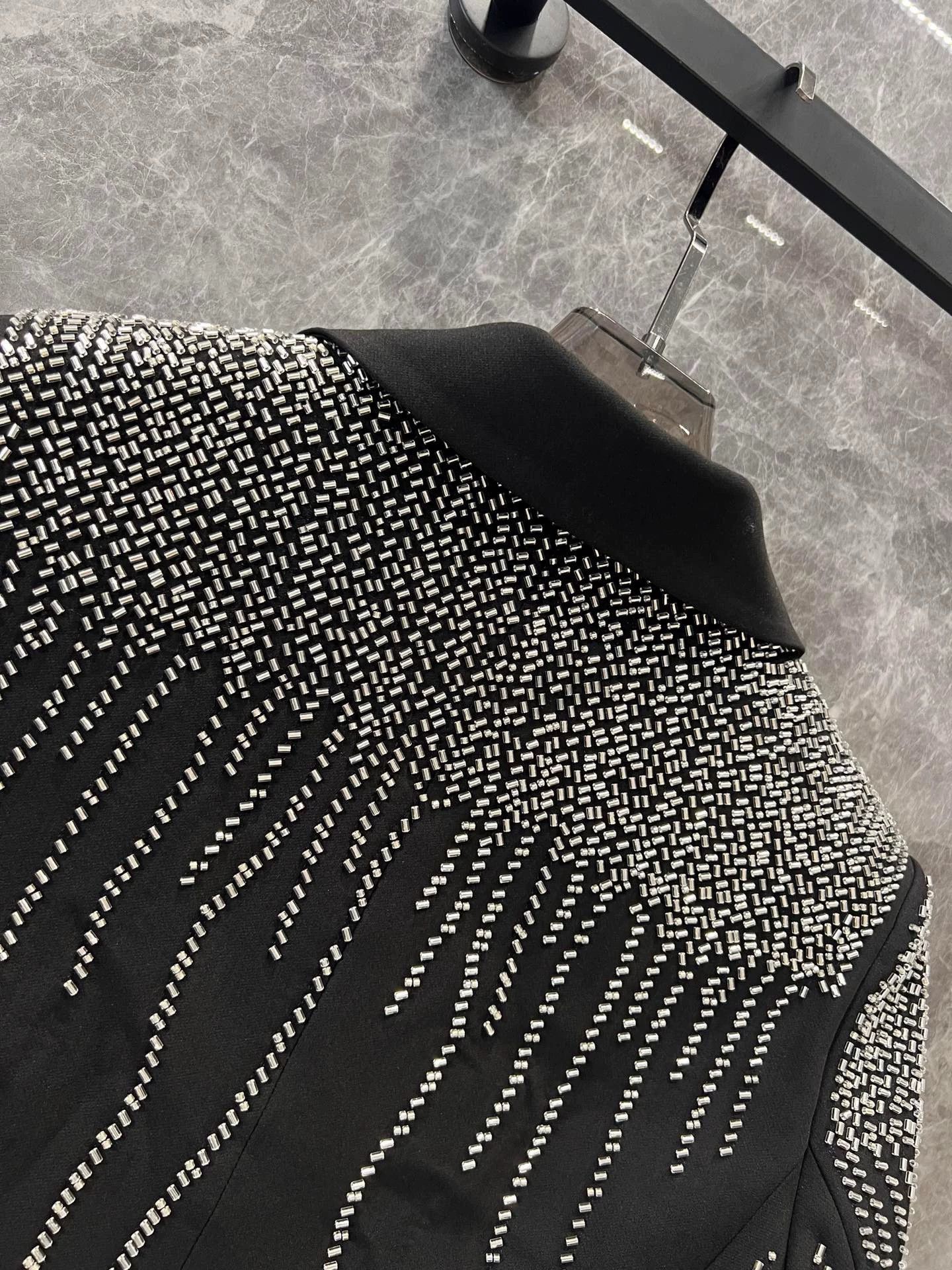 Saint Laurent Paris Saint Laurent Paris 24fw rhinestone suit jacket Size US S / EU 44-46 / 1 - 7 Thumbnail