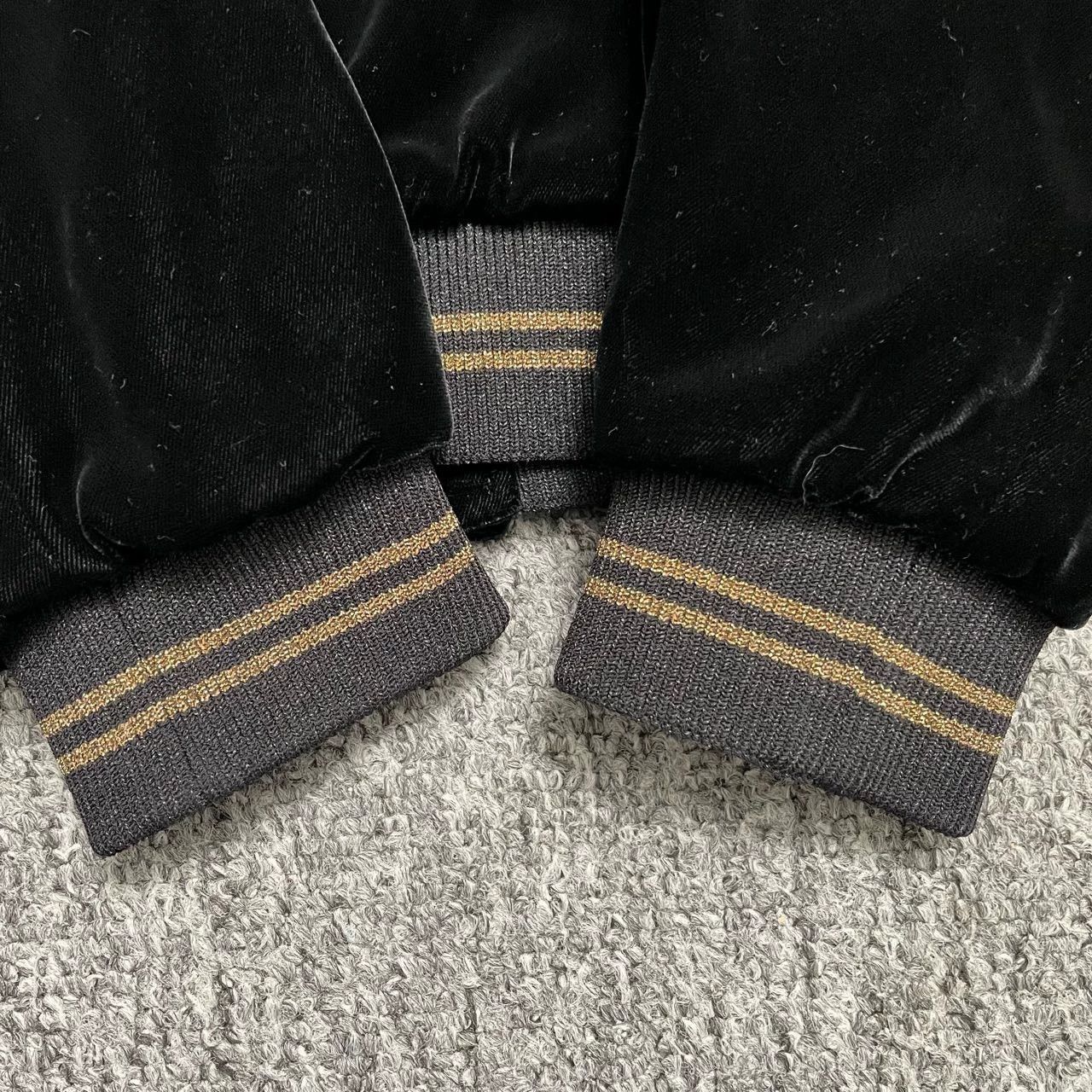 Saint Laurent Paris Saint Laurent Paris Black velvet jacket Size US XXS / EU 40 - 2 Thumbnail